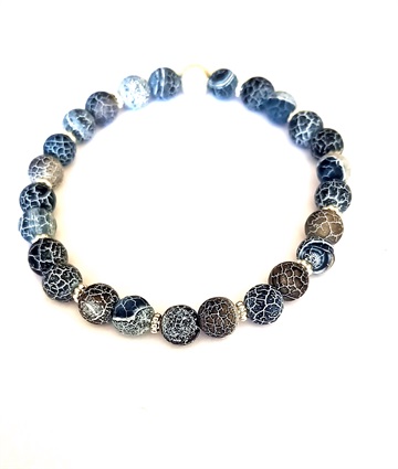 Armbånd - blå, grå og hvidelige agat perle med sølv mellemled 