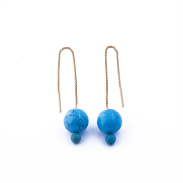 Øreringe - forgyldte string med turkise perler
