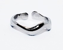 Ring - finest og minimalistisk forsølvet bølget ring